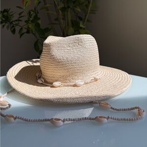 Lack Of Color Shell-Trim Straw Fedora in Natural
